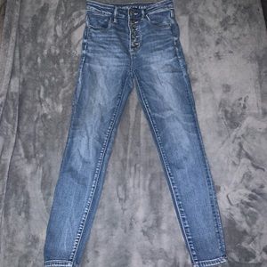 ✨American Eagle High Waist Jeans✨